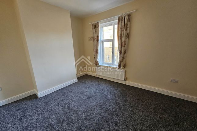 25, Brewery Lane, Dewsbury photo 4