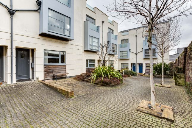 Thumbnail Terraced house to rent in Sussex Square Mews, Brighton