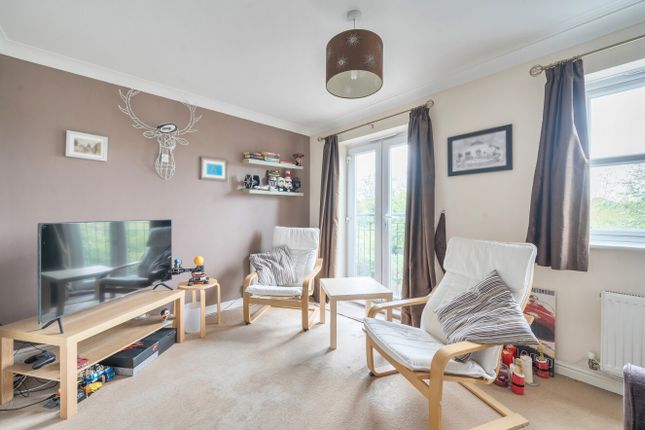 35, Persimmon Gardens, Gloucestershire photo 4
