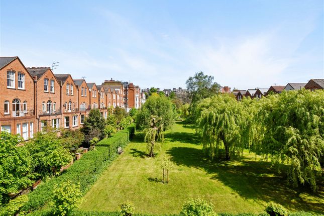 Thumbnail Flat to rent in Fairhazel Gardens, South Hampstead