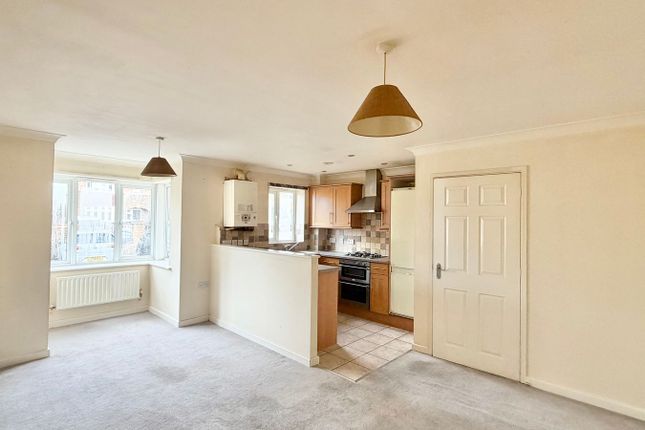 Colben Court, Flat 2, 17, Rafati Way, Bexhill-on-Sea photo 2