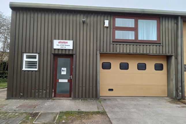 Warehouse to let in North End, Ashton Keynes, Swindon