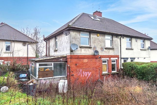 18, Benbow Avenue, Bradford photo 2