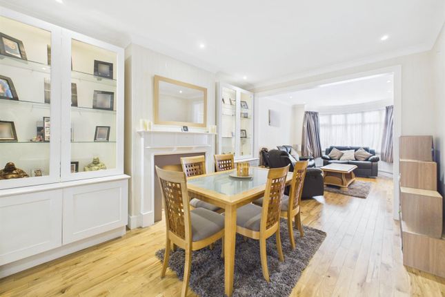 73, Cornwall Road, Ruislip photo 2