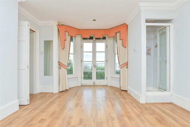 1-bed flat on The Parade, Broadstairs, £210,000
