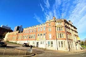 Thumbnail Flat for sale in North Street, Leeds