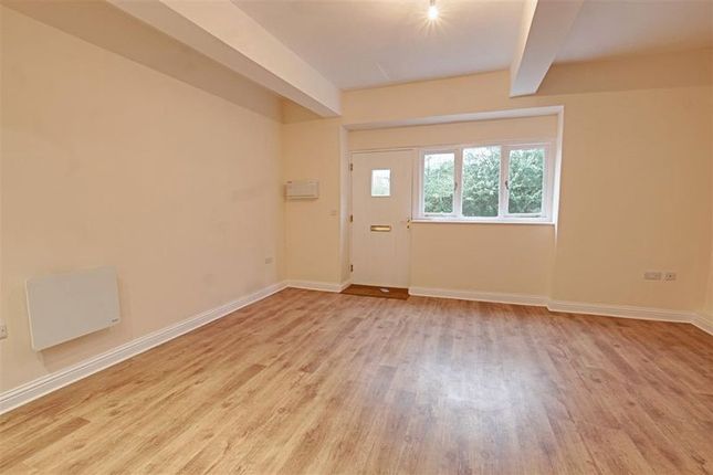 3 Rosefield Court, Polebarn Road, Trowbridge photo 4