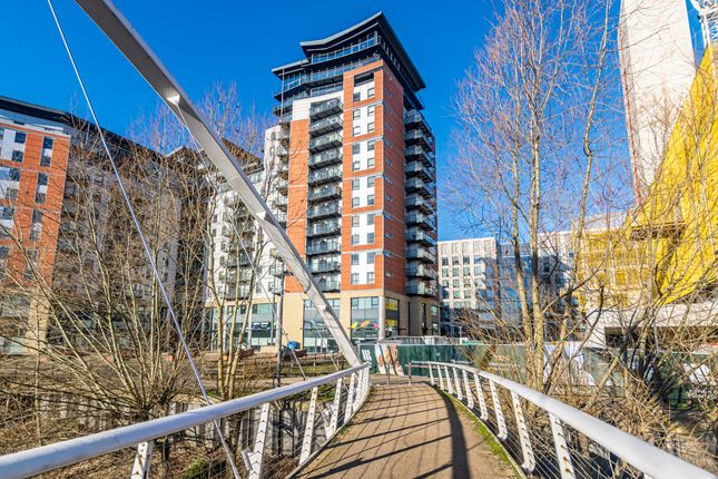 Flat for sale in Whitehall Waterfront, 2 Riverside Way, Leeds