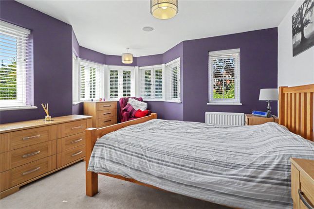 3, Saddlers Way, Haywards Heath photo 5
