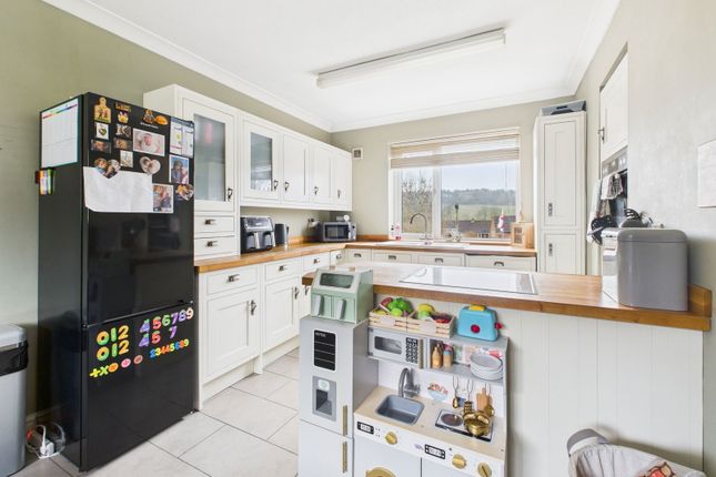 5, Woodland Road, Drybrook photo 3