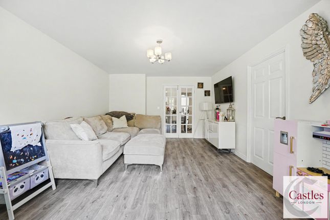11, Polsten Mews, Enfield photo 4