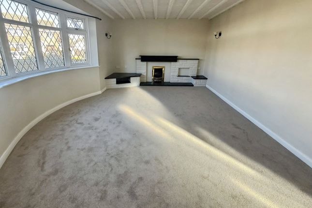 2, Muirfield, Grimsby photo 3