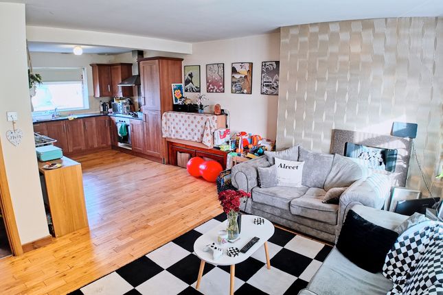 70, Causeway, Gateshead photo 4