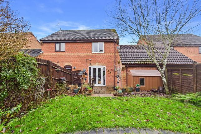 11 Docklewell Close, Towcester photo 2