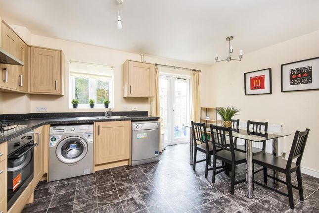 4, Middlewood Close, Bath photo 2