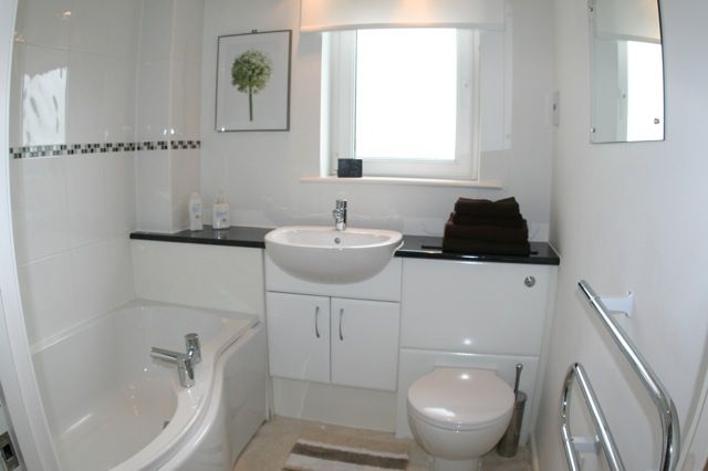 Apt 34, Warrington photo 5