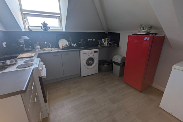 Flat 4, 11, Maison Dieu Road, Kent photo 4
