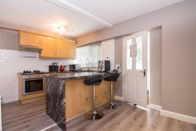 60 Vesper Gate Mount,, Kirkstall, West Yorkshire photo 5