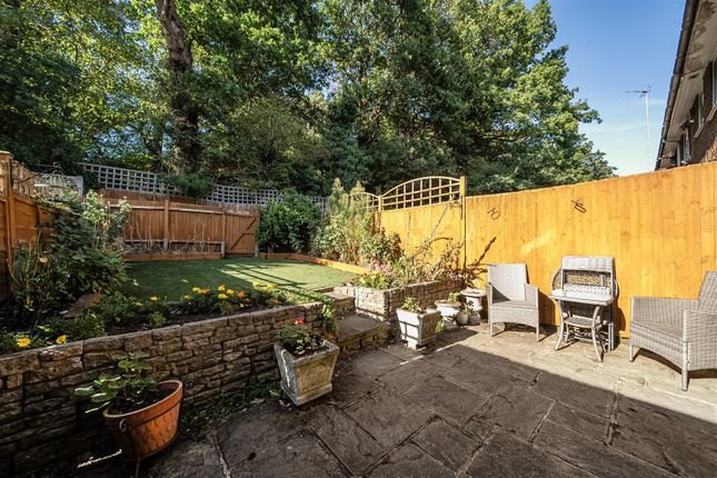 11, Clovelly Way, Orpington photo 4