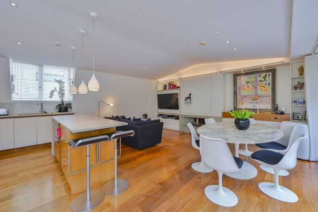 Cadogan Lane, Knightsbridge photo 4