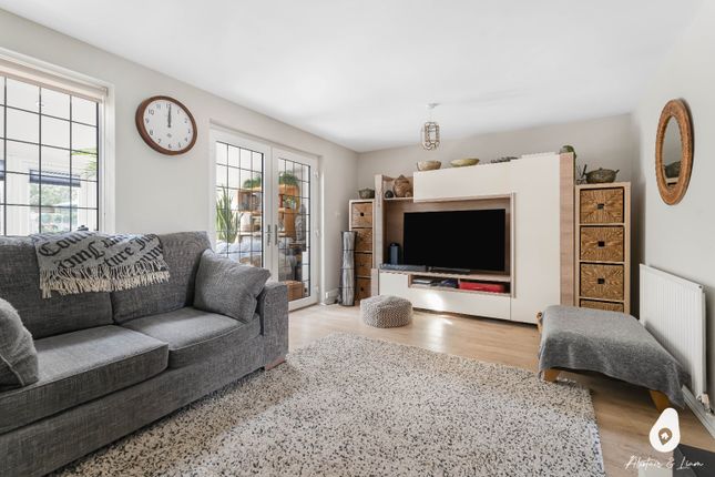 5 Hopcraft Close, Upper Arncott, Oxfordshire photo 4