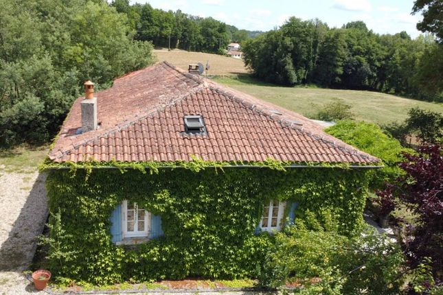 Property for sale in Yviers, Poitou-Charentes, 16210, France