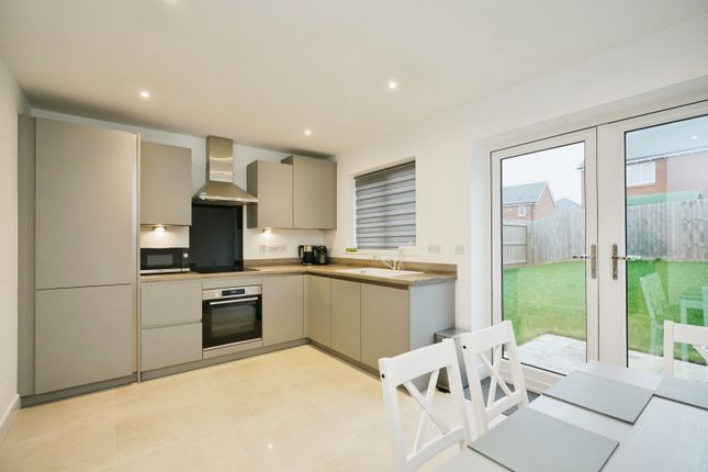 17, Perkins Close, Leicestershire photo 2