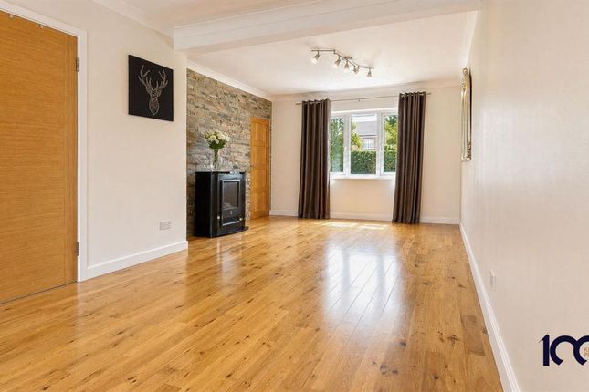 1 Crabtree Avenue, Romford photo 3