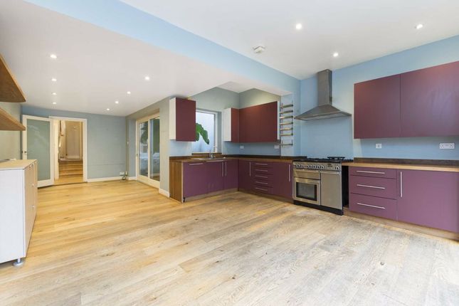 Thumbnail Property to rent in Sydner Road, London