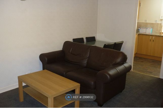 Eglinton Court, Glasgow photo 5