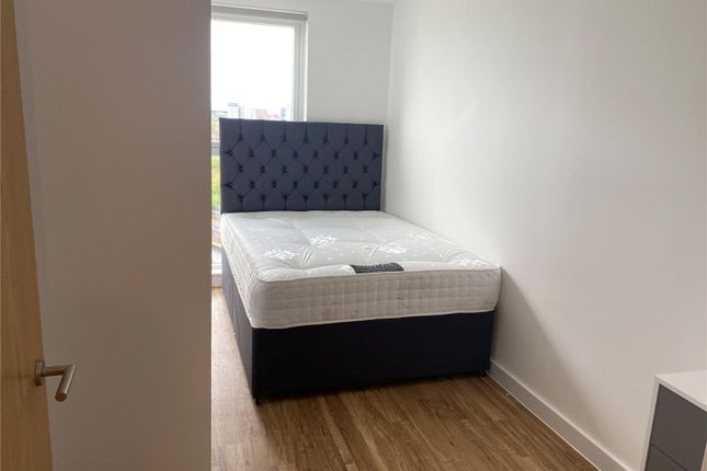 Flat to rent in Manchester Waters, 5 Pomona Strand, Old Trafford