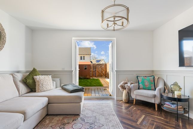 51, Skylark Gardens, Glasgow photo 3