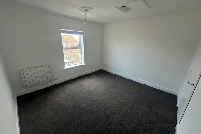 Flat 12, 76-77, Avondale Road, GREAT YARMOUTH photo 4