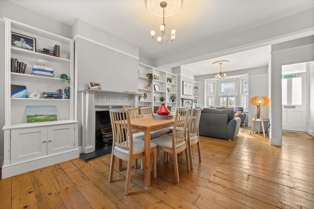 20, De Montfort Road, Reading photo 4