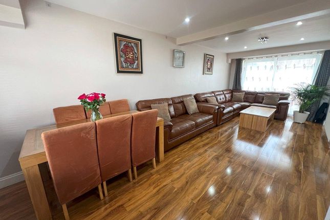 Semi-detached house for sale in Duncroft, Plumstead, London