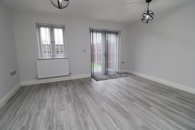 5, Marlborough Court, Westbury photo 2