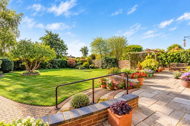 47 Fordwich Rise, Hertford photo 3