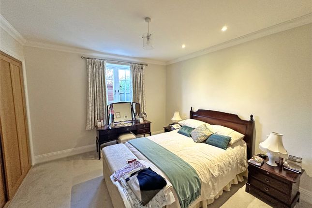 Flat for sale in Ringwood Road, Walkford, Christchurch