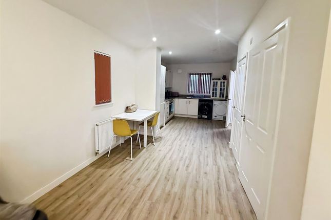 19, Aster Road, Mansfield photo 5