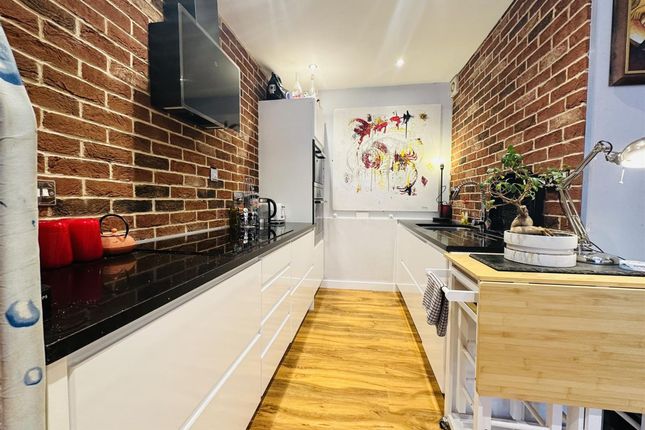 Flat 7, Avonmead House 40-48 Stokes Croft, Bristol photo 3