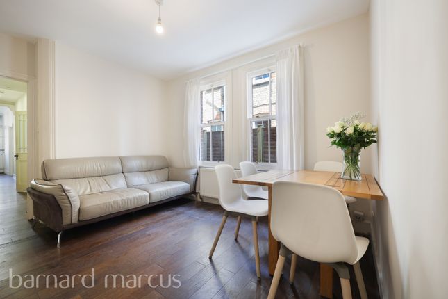 Flat to rent in Cavendish Road, London