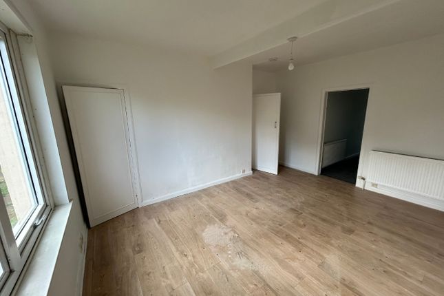 Townhead Gardens, Whitburn, EH47 8JL, Whitburn photo 3