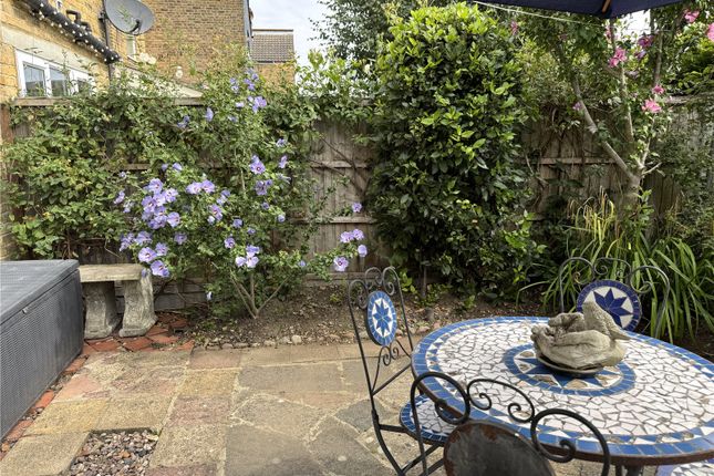 30, Grange Road, Essex photo 2