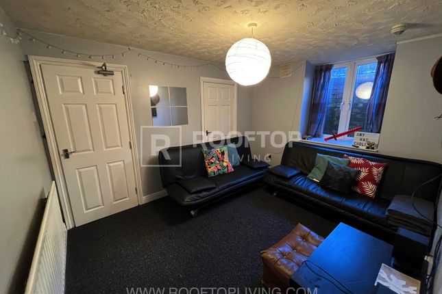 Terraced house to rent in Providence Avenue, Leeds