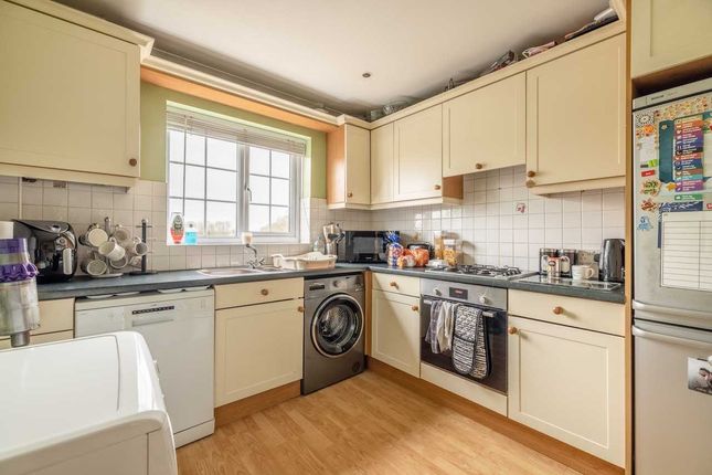 Terraced house for sale in Market Lane, Iver