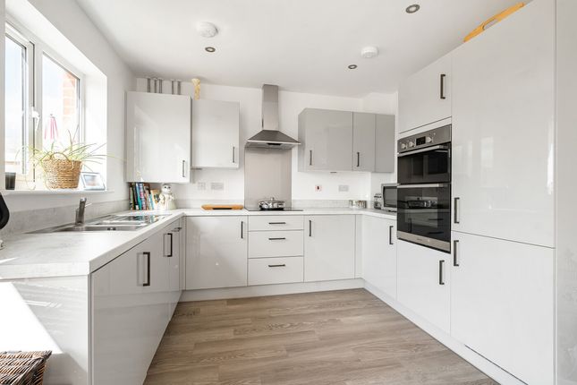 75, Barrow Vale, Newton Abbot photo 4