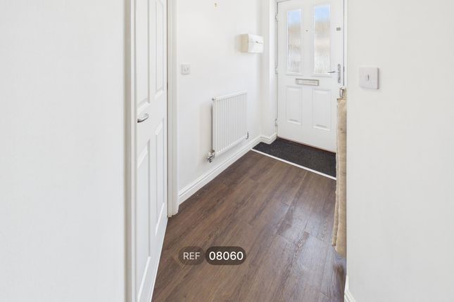 Braeburn Road, Leeds photo 4