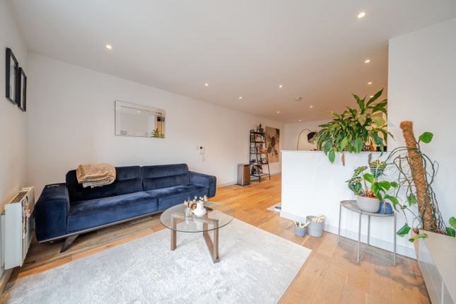 Flat 12, One Cutting Room Square, 16, Hood Street, Greater Manchester photo 3