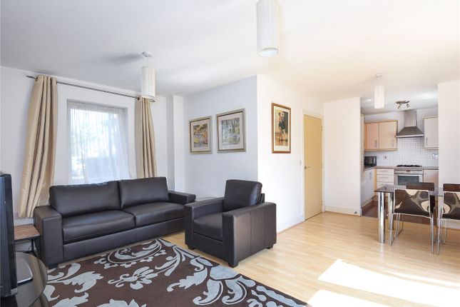 15, Vulcan Drive, Berkshire photo 2