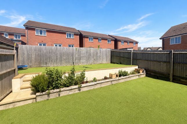 202 Railway Road, Barry photo 3